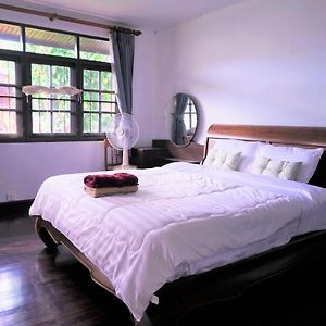 Tiptopthai House